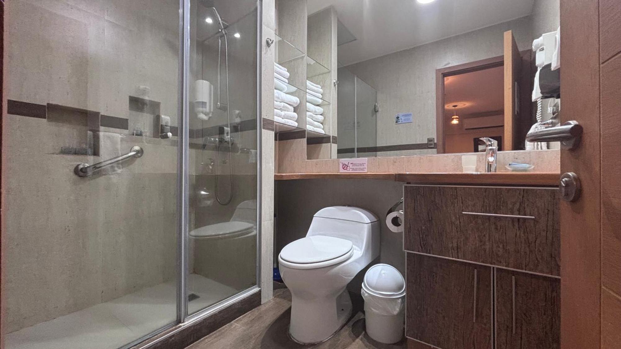 Entre Cumbres Apart Hotel Coyhaique Ngoại thất bức ảnh